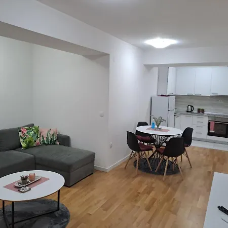 아파트 Centar Margarita Luxury Aprtment
