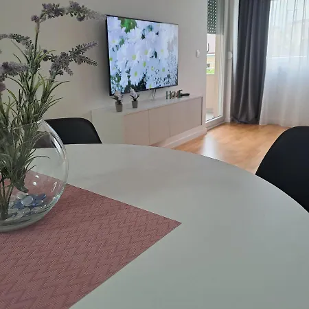 Centar Margarita Luxury Aprtment 스코페
